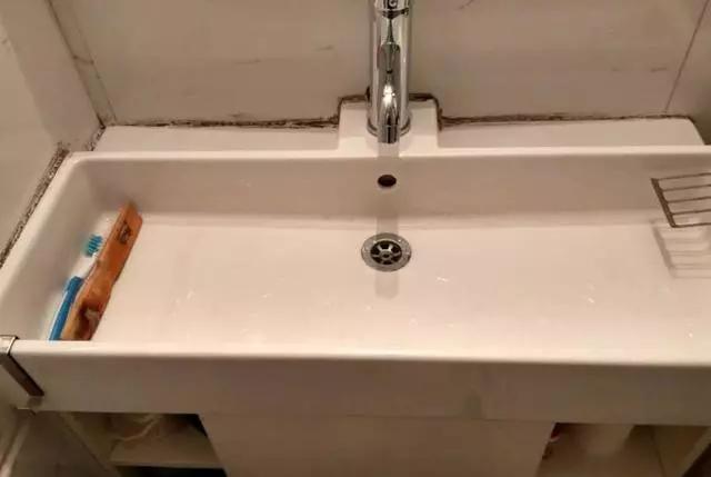 家里洗手台变黑发霉怎么办,洗手台霉菌怎么去除最快最有效