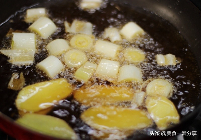 油炸剩油的妙招,油炸的油怎么变香油