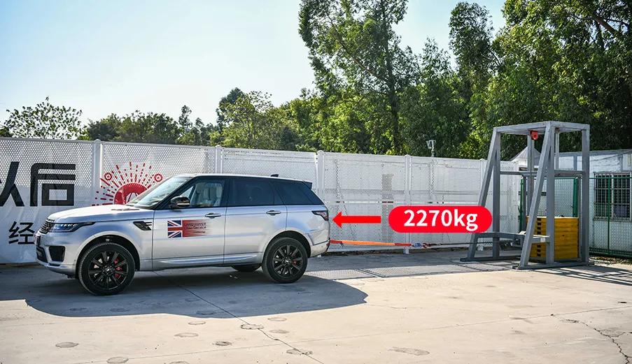 全新一代路虎揽胜运动版外观图,外观优雅酷炫分享路虎揽胜用车