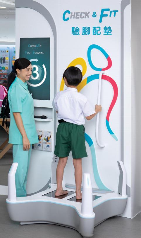 如何选一双适合孩子的鞋,如何给孩子选择合适的鞋