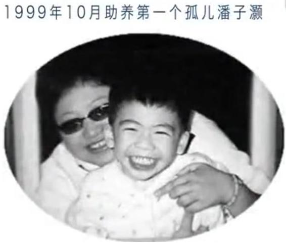 奶奶卖老冰棍,老奶奶卖雪糕帮助大山里的孩子