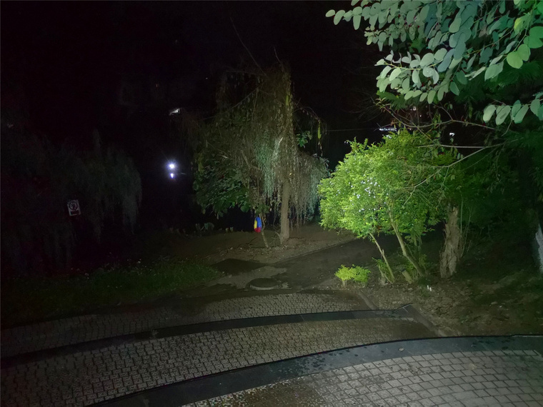 olight傲雷baldrs小型强光战术手电,我就是与众不同女声完整版