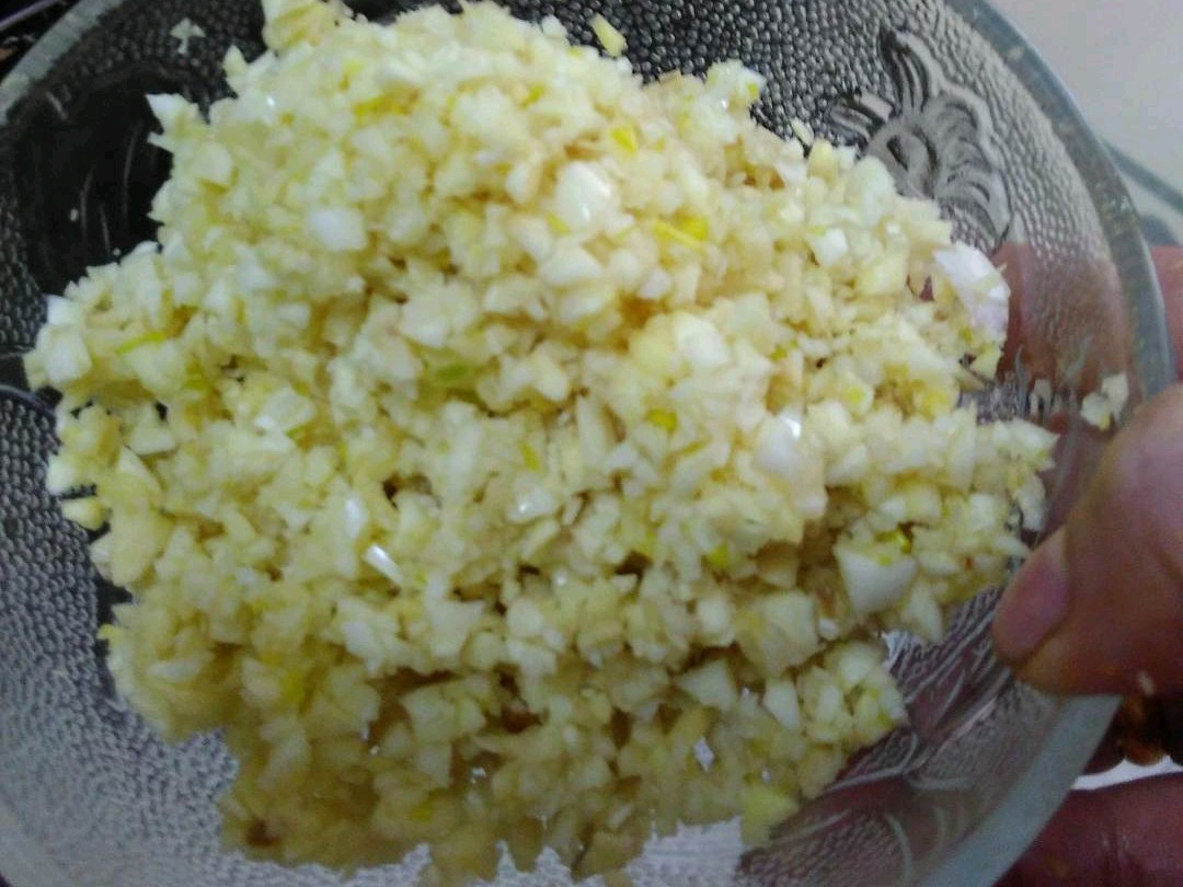 这才是蒜蓉辣酱最正宗的做法,秘制蒜蓉辣酱开胃又下饭