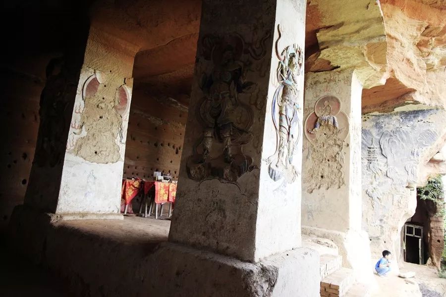 泾川罗汉洞书记,泾川罗汉洞坡传说