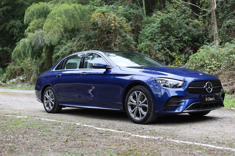 40多万开小迈巴赫！奔驰E级上市前不被看好，如今月销过万比5系火