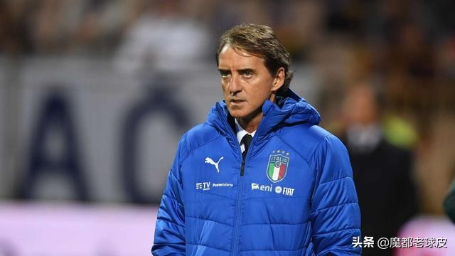 世纪难题老妈和老婆掉水里先救谁,老婆和老妈掉水里先救谁完美答案