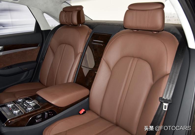 a8lw12奥迪2023款落地价,奥迪a8lw122006款