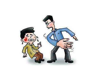 当孩子在学校被打时，家长应该如何处理？两方面引导才最有效！