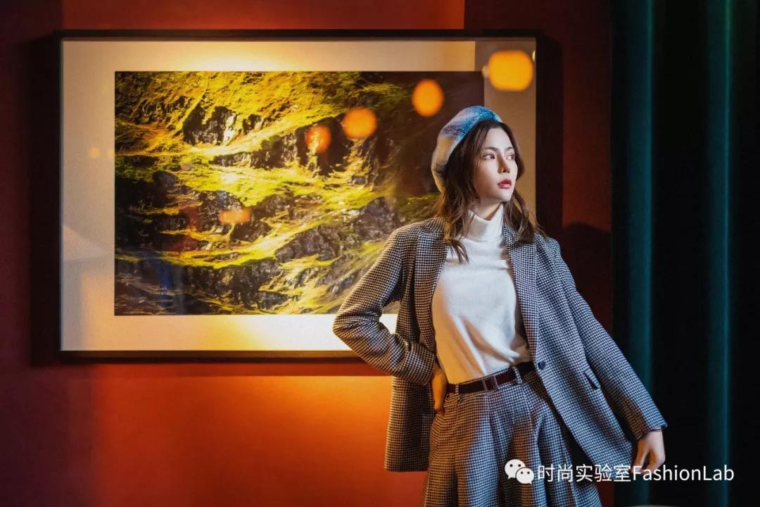 冬天下身穿暖和还是上身穿暖和,冬天想穿的很薄也保暖怎么穿