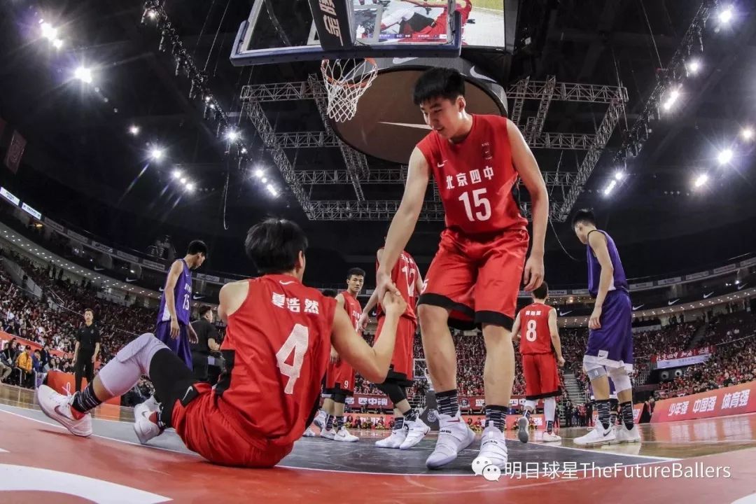 2019-2020赛季十六强,2018-19赛季耐高联赛决赛中场表演