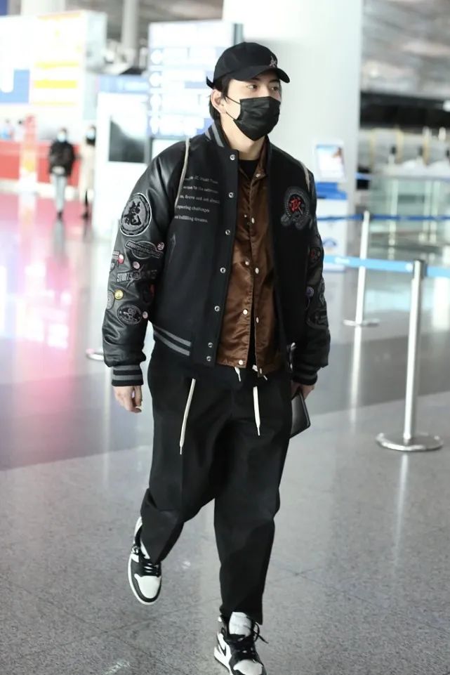 鐜嬪ぇ闄哸j1澶瑰厠,妫掔悆鏈嶆惌閰峚j1鏈夊濂界湅