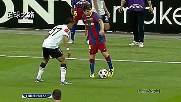 伊涅斯塔油炸丸子gif,伊涅斯塔油炸丸子足球教学