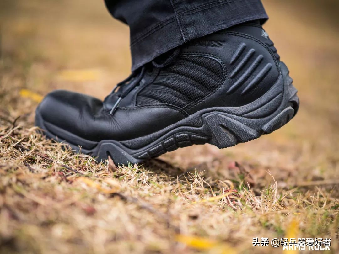 日常防水军靴,军靴下雨天可以穿吗