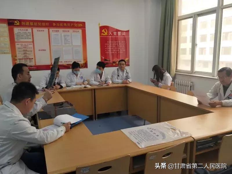 不明原因胸水怎么治,胸水患者