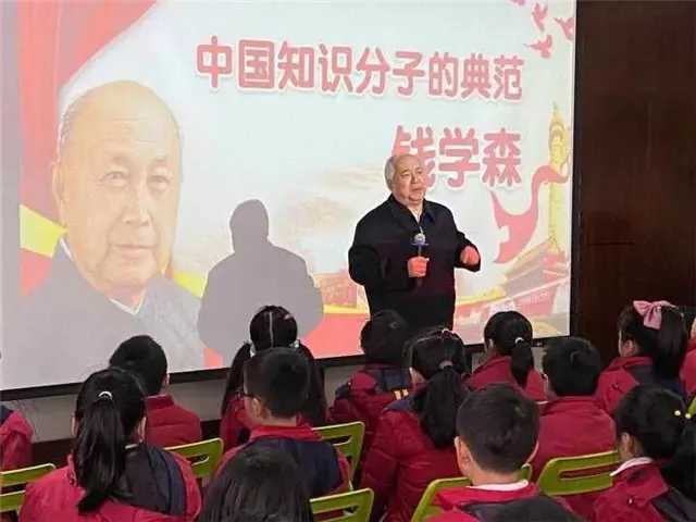 航天之父钱学森艰难的回国路,中国航天之父钱学森经历