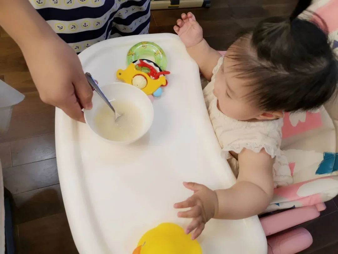 宝宝总是肠胃不消化反反复复的,宝宝反复肠胃出问题