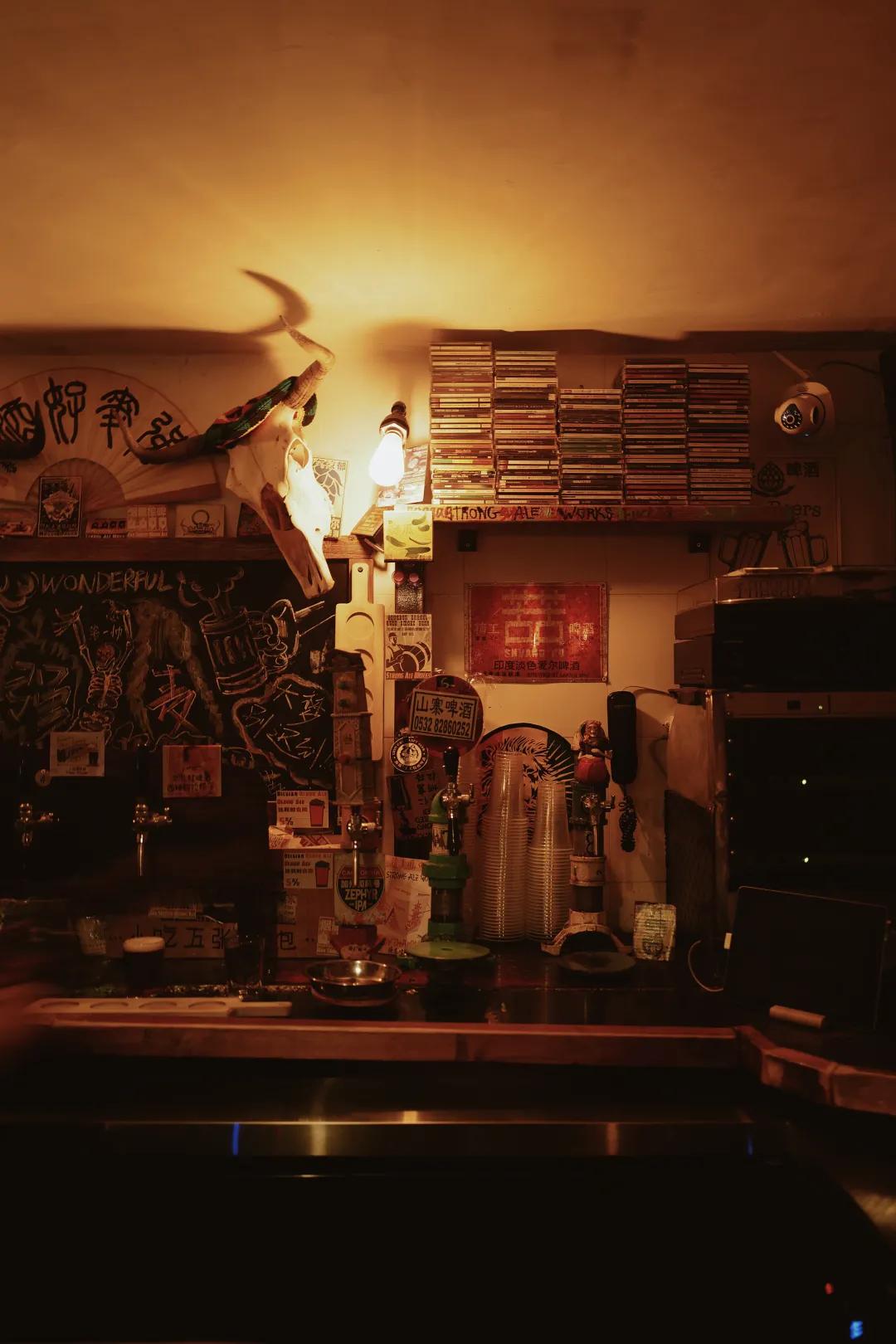 青岛即可以看海还能吃海鲜的地方,去青岛吃好海鲜看大海心情自然好