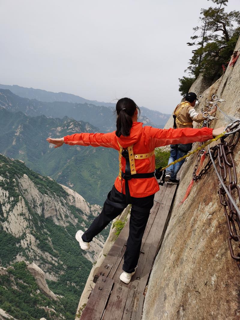 华山派的轻功一定被低估了——华山一日游有感