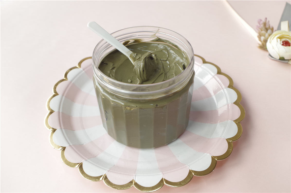 肌肤清透的秘密，就是绿豆火山泥面膜