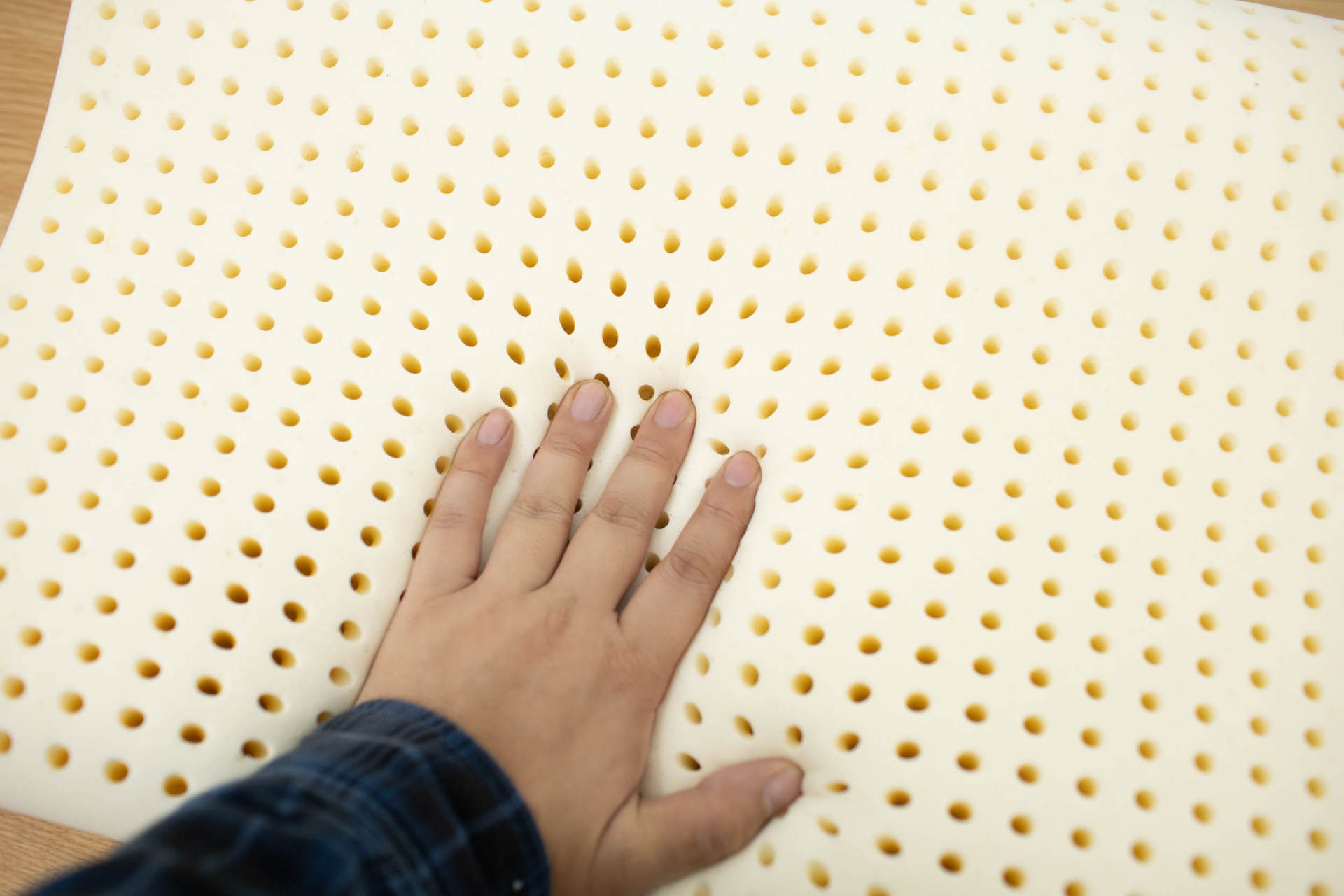 薄款乳胶枕推荐,5到10厘米乳胶枕推荐