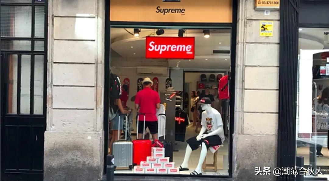 supreme冒牌品牌,假的supreme一眼能看出来吗
