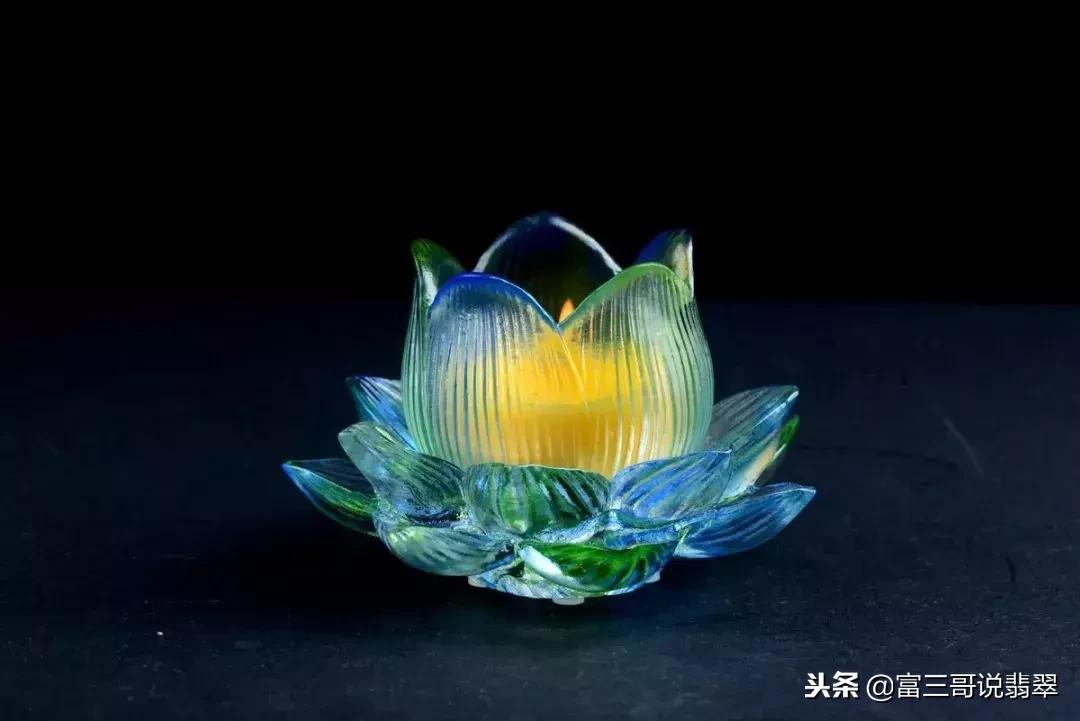 泰国翡翠佛,泰国王室的神秘翡翠佛