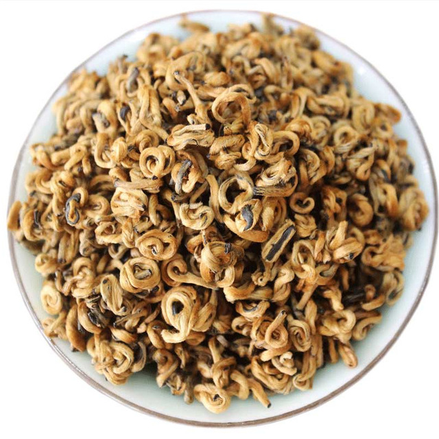 女人就如同一杯高贵淡雅的红茶,红茶就像一个韵味十足的女人文案