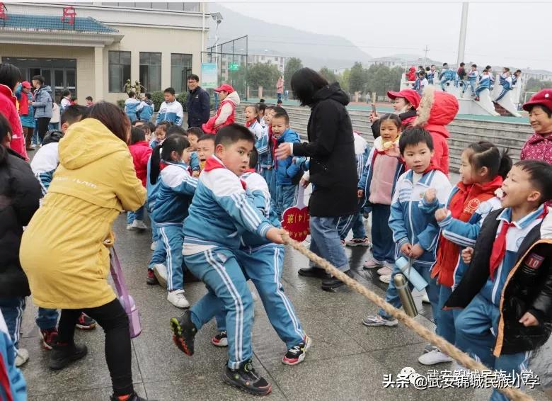 浼犳壙浣撹偛绮剧浜夊仛鏃朵唬鏂颁汉,浼犳壙濂ヨ繍绮剧浜夊仛鏃朵唬鏂颁汉