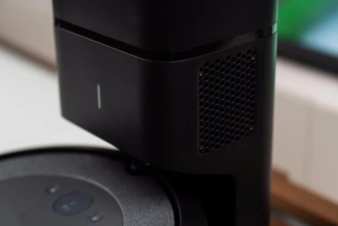 iroboti3自动集尘,irobot扫地机器人i7能否自动集尘