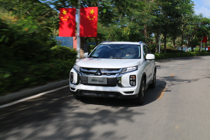 十万元内性价比高的车新车试驾,最新款三菱劲炫试驾视频