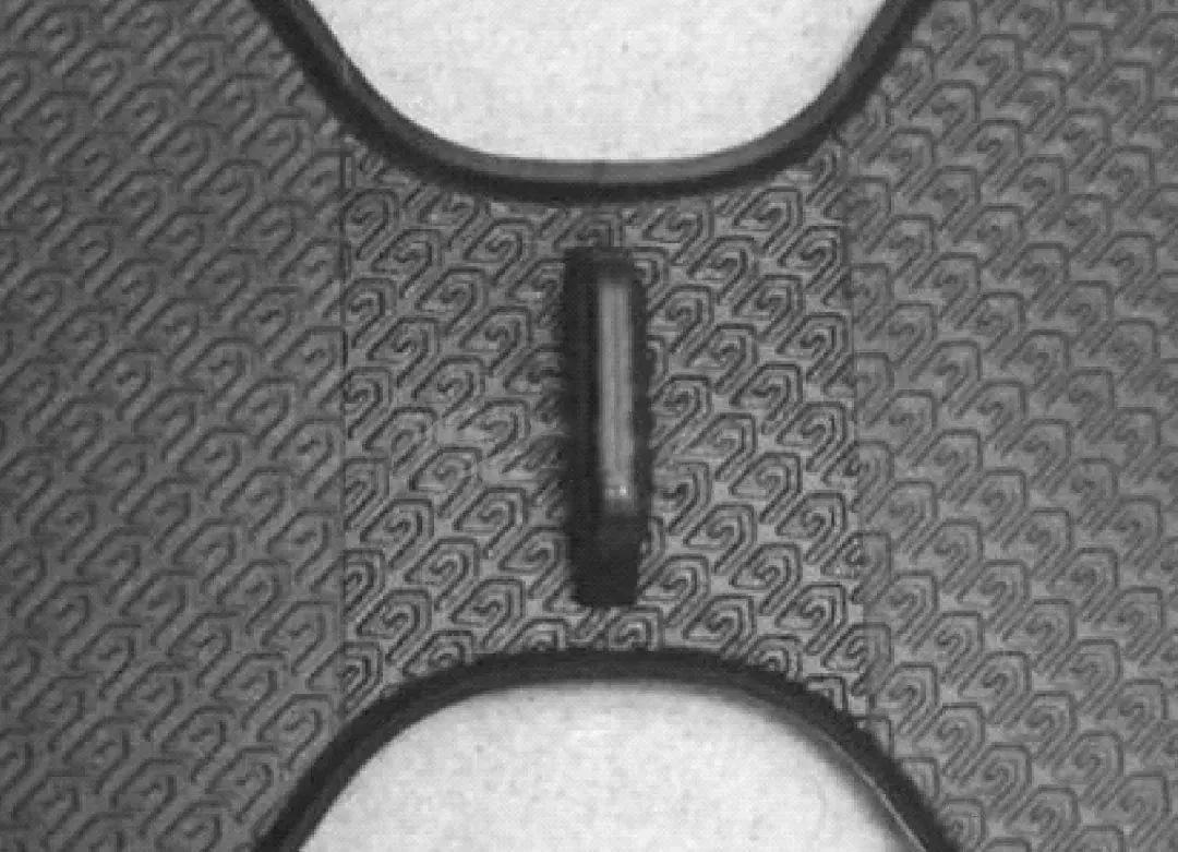 汽车皮纹腐蚀工艺原理,汽车腐蚀小坑修复有什么危害