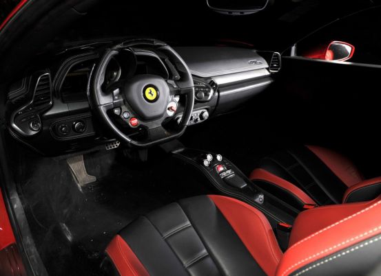 法拉利458italia限量版,所有男人的跑车梦