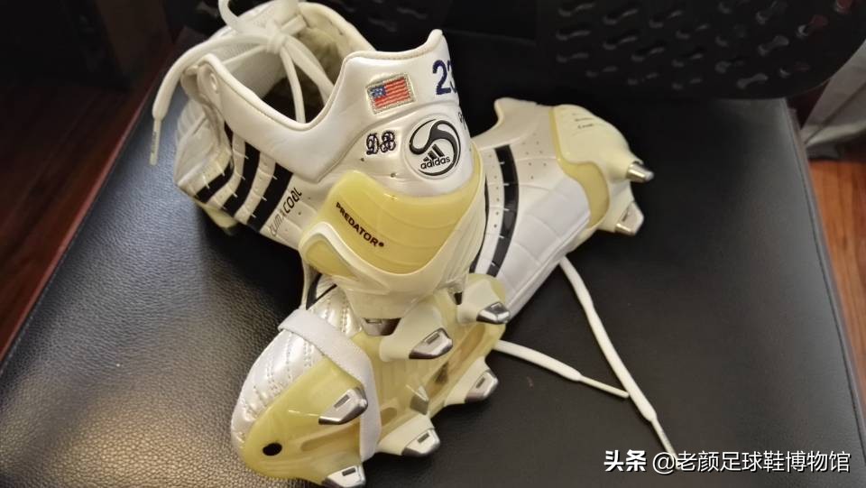 同是穿鞋挑剔的强迫症球星,10年前托尼克罗斯为小贝测试猎鹰鞋