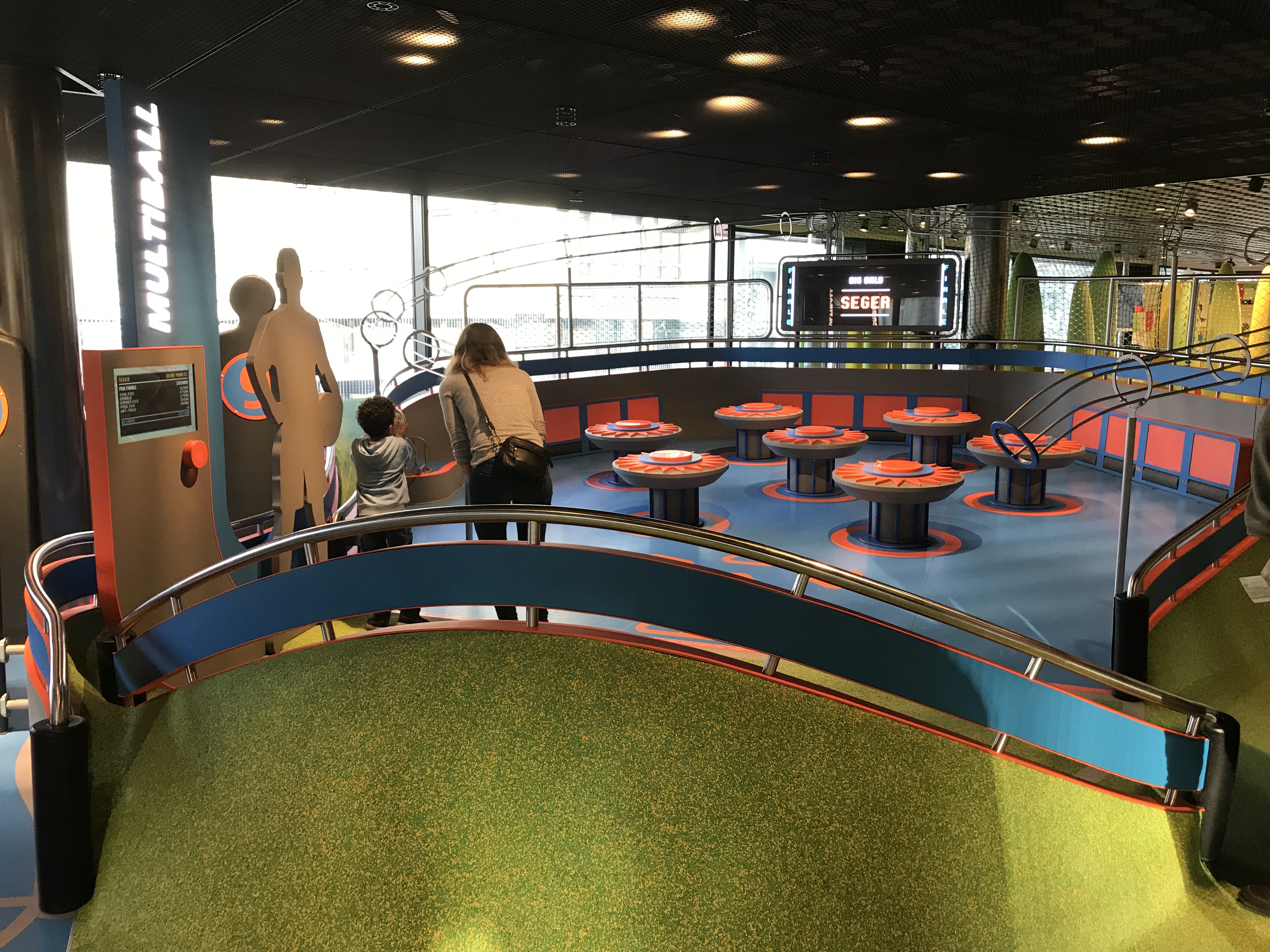 瑞士苏黎世博物馆大力神杯,苏黎世博物馆大力神杯