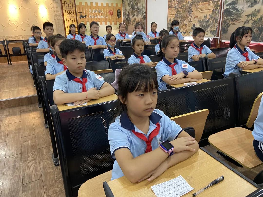 “展翅中国梦，腾飞我少年”福州市晋安区实验小学“从小学先锋，长大做先锋”少先队建队日系列活动简报