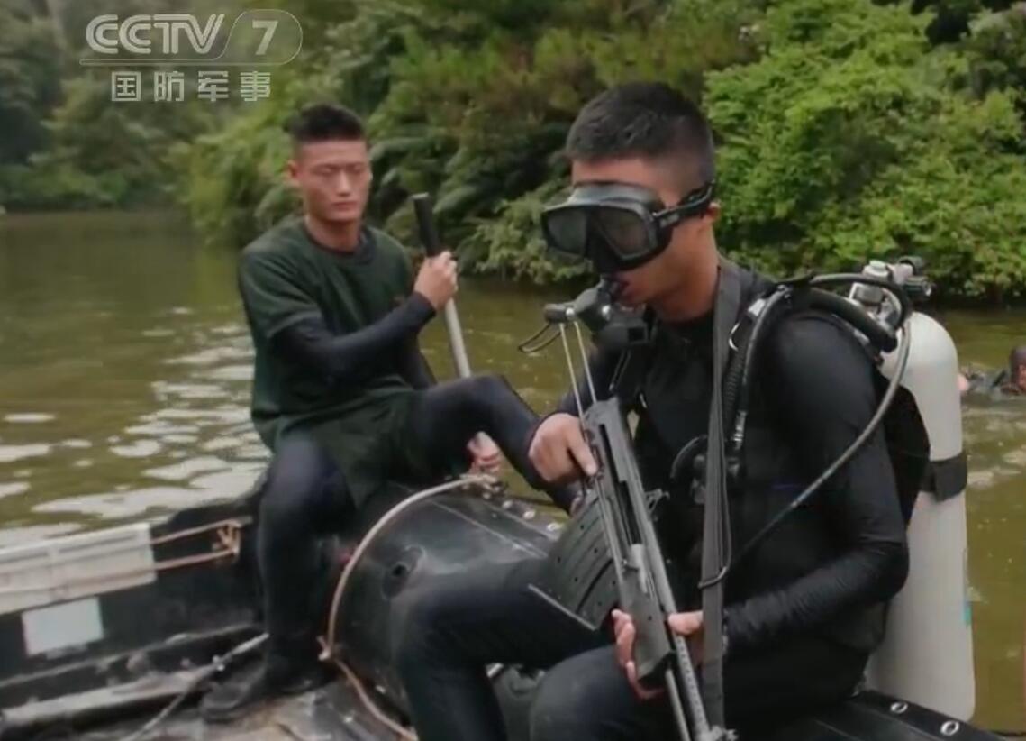 特警装备3级甲,特警三级装备