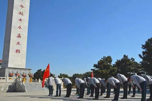 缅怀革命烈士的诗句古诗,纪念卫国戍边烈士原创诗词