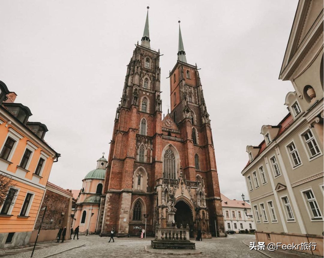 欧洲治安最好的国家，人均200+住8.8分五星酒店，还上了国内综艺