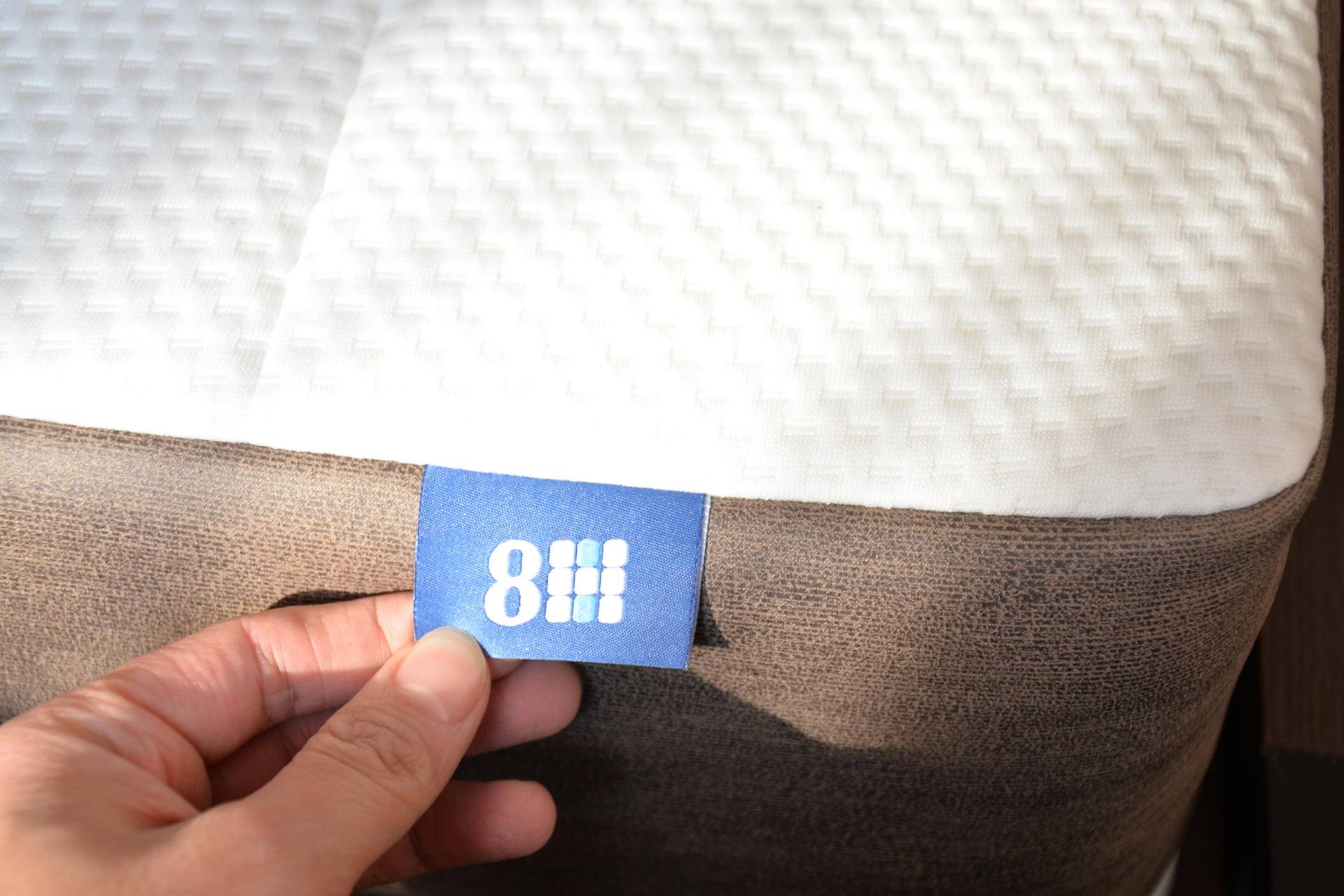 孝敬父母篇二：你们的满意是我的目标—8H黄麻透气护脊床垫