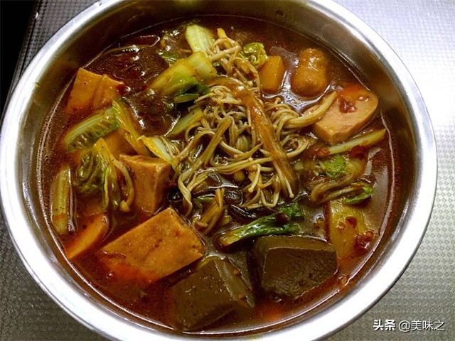麻辣烫好吃的自制菜品,在家轻松做出健康美味的麻辣烫