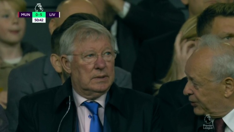 诡异的笑容,诡异的微笑后续知乎