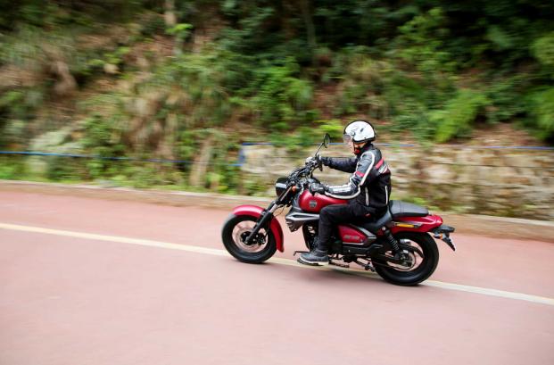 这就是力帆的“最美太子车”？1.26万配个鼓刹，是认真的？