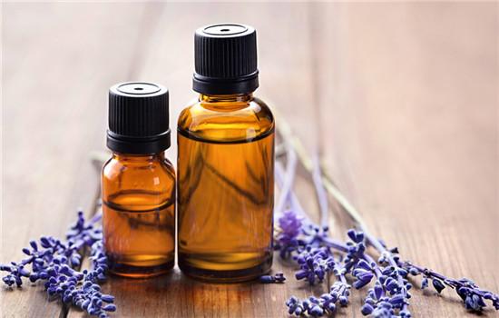 女的去精油开背合适吗,精油开背的好处和禁忌