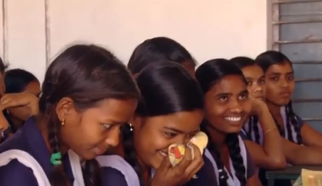 他掀起的姨妈巾革命，拯救了亿万印度女性！