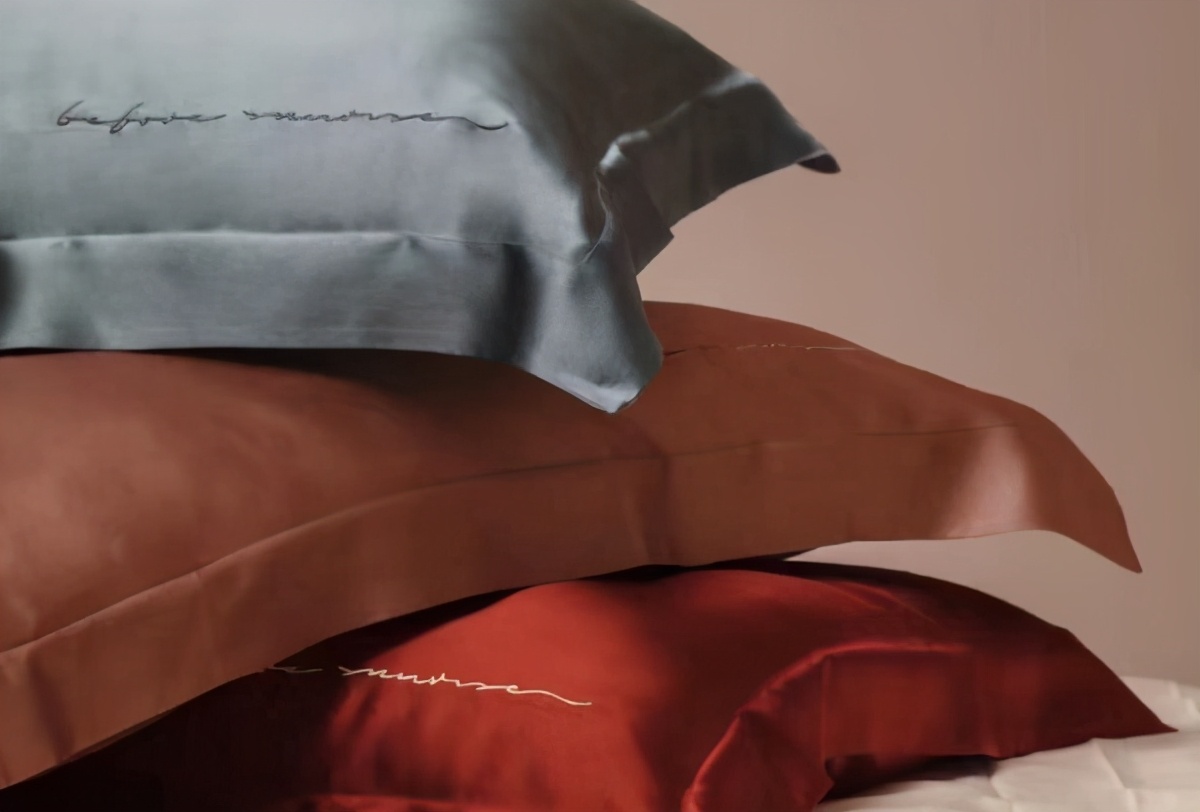 起床发尾翘起来怎么办,起床后头发翘起来怎么办