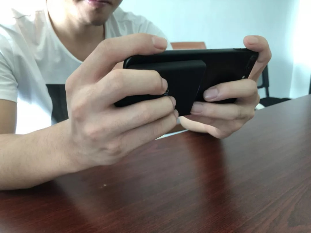 无线充电宝磁吸式杜蕾斯,杜蕾斯持久充电宝评测