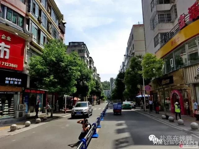 你为什么回到你的家乡,你为什么要回老家小县城