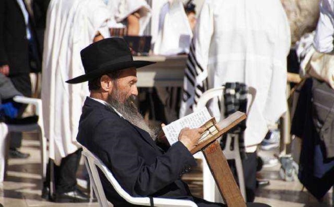 为女性之平权而读书,为女性地位而读书