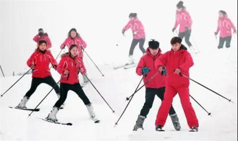 北京蓝调庄园滑雪场,这个冬天来滑雪吧