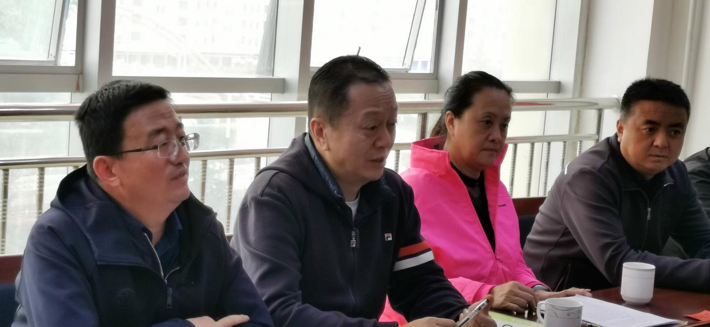 北京大学国家战略传播研究院首席顾问谢建华和夫人徐丽萍一行就广河县调研民间篮球发展情况召开专题座谈会